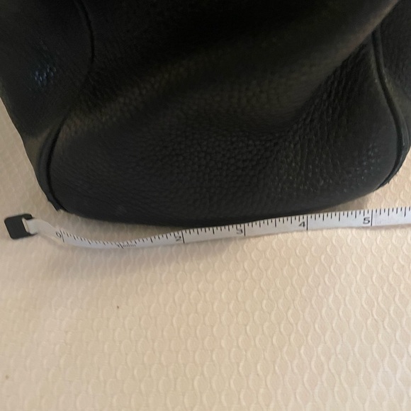 Authentic Gucci shopper handbag! - Picture 14 of 17